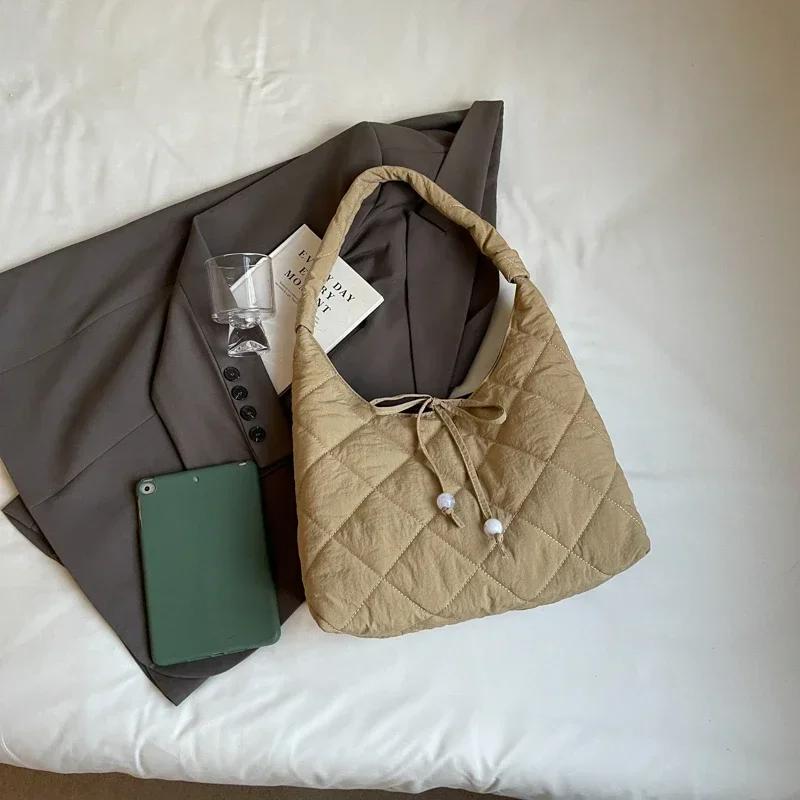 Large traveling bag for women  new fashion arc bag autumn popular canvas armpit bag simple wild