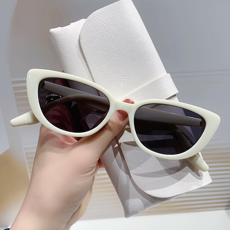 Retro Cat Eye Sunglasses Female Uv400 Protection Modern Sunshade For Beach And Parties