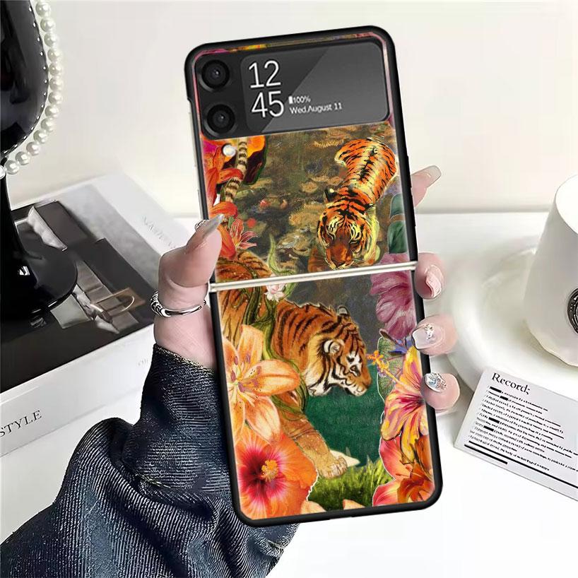 Superior Tiger Pattern Art Cases For Samsung Galaxy Z Flip 4 5 6 7 3 Z Flip7 Flip6 Flip4 Flip5 Flip3 5G Hard Shockproof Fundas C