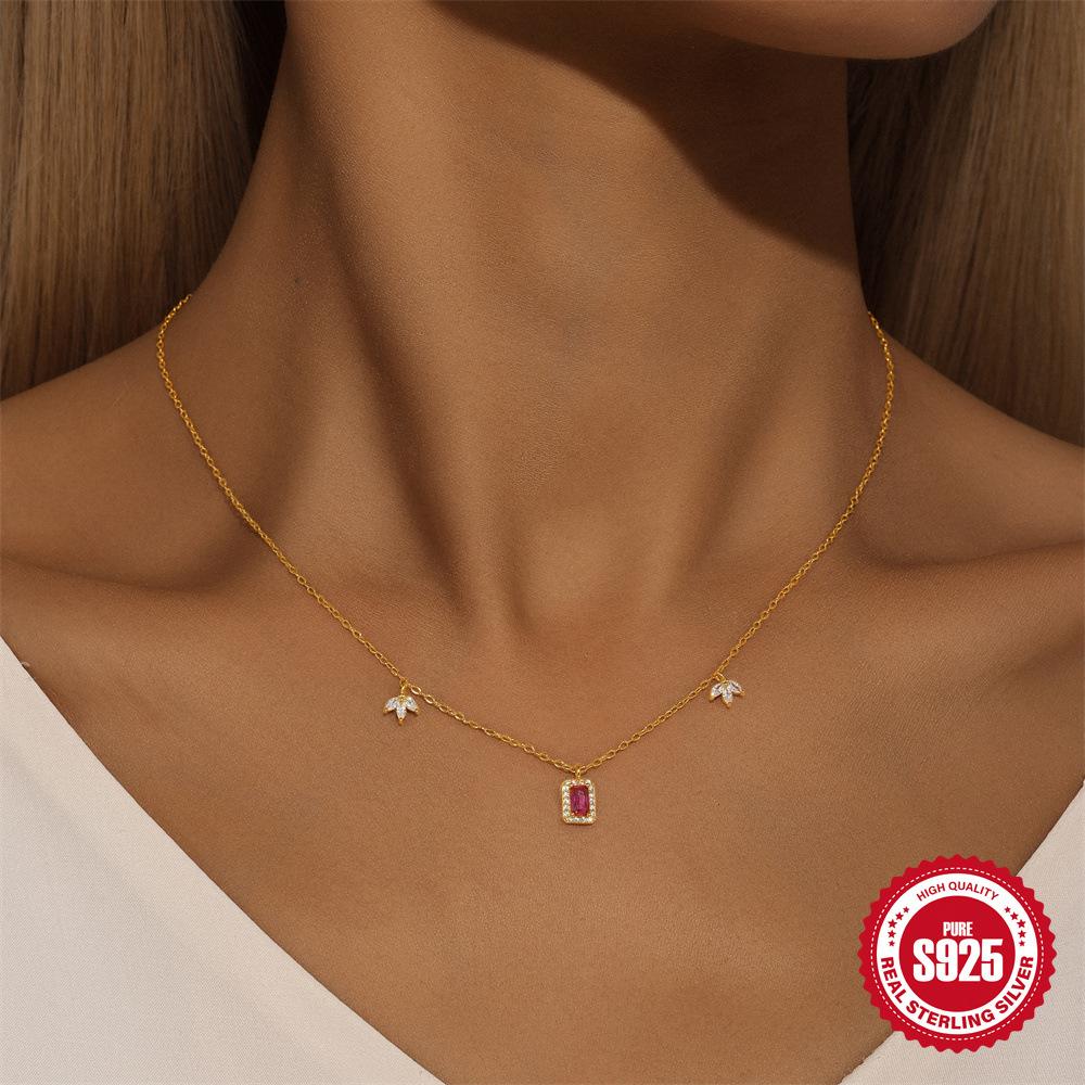 Stylish And Simple S925 Sterling Silver Blue Ruby With Diamond Horse'S Eye Stacked Women'S Versatile Collarbone Necklace