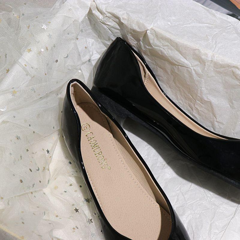 Fashion Pearl Beading Bowknot Women Flats Pointed Toe Japanned Leather OL Dress Shoes Woman Shallow Mouth Chaussures Femme Big Size 43