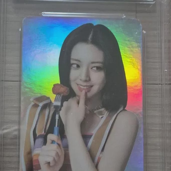 

ITZY Юна Промо Фотокарточка Brg10 Класс