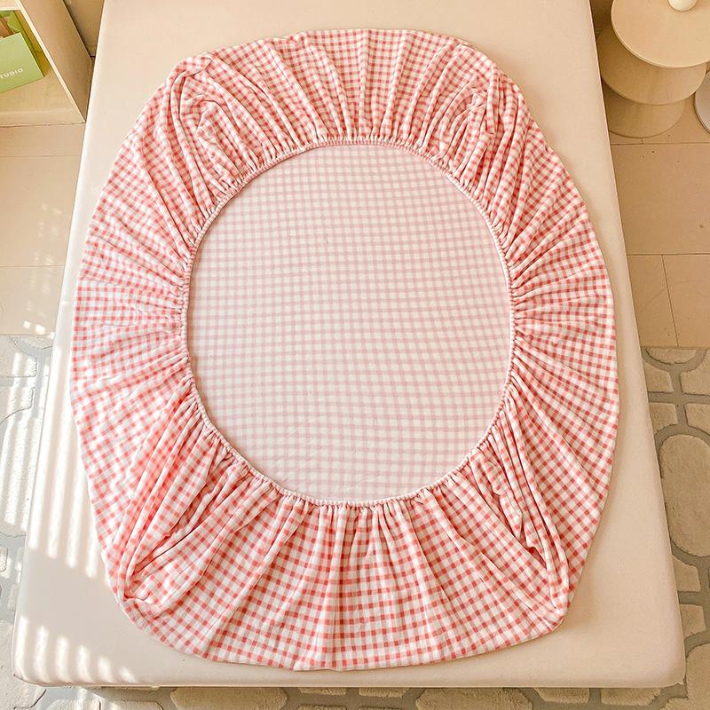 1pc Plaid Style Bedsheet Velvet Bed Cover Home Fitted Sheet Elastic Mattress Protector Winter Bed Linen sabanas (No Pillowcase)