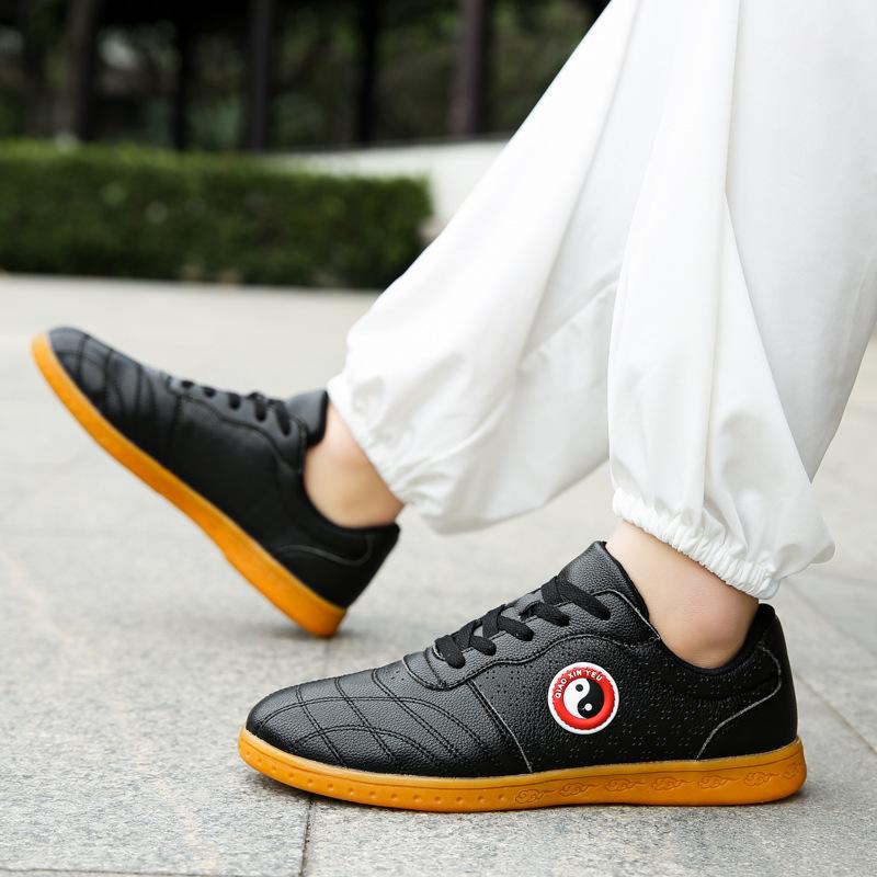 Spring and summer new middle-aged and old sports shoes low-top Tai Chi shoes casual shoes exercise shoes old health shoes