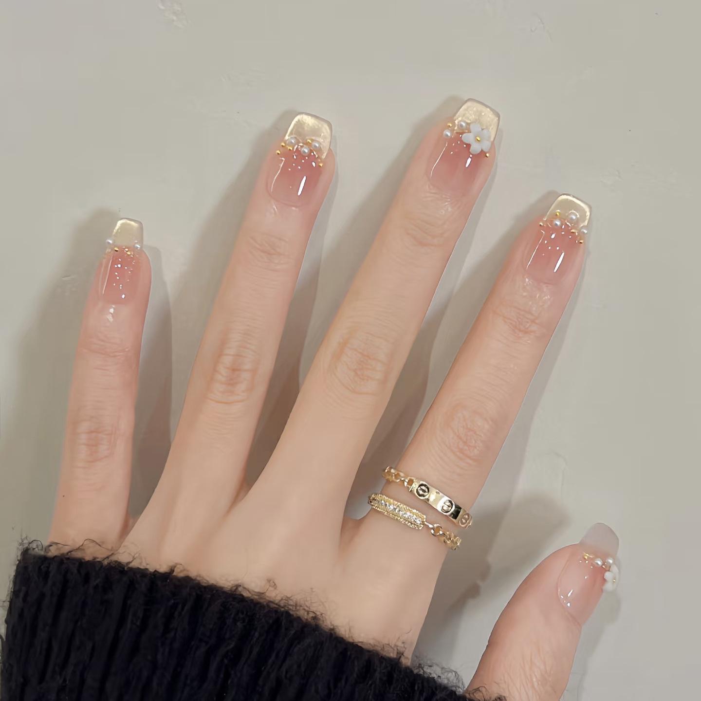 Golden Flower French Cat s Eye Wearing Nail Detachable Short 2026 Premium Nail Art Finished Product