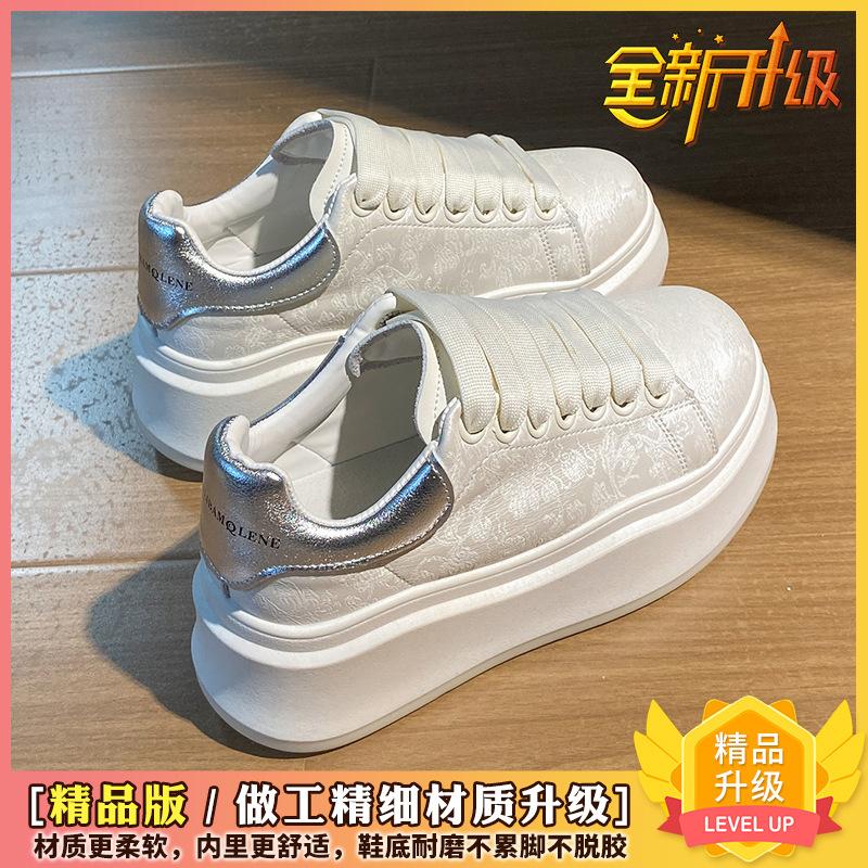Platform White Shoes Women's 2025 Spring New Versatile Country Trend Heightening Muffin Sports and Leisure Board Shoes Ins Shoes