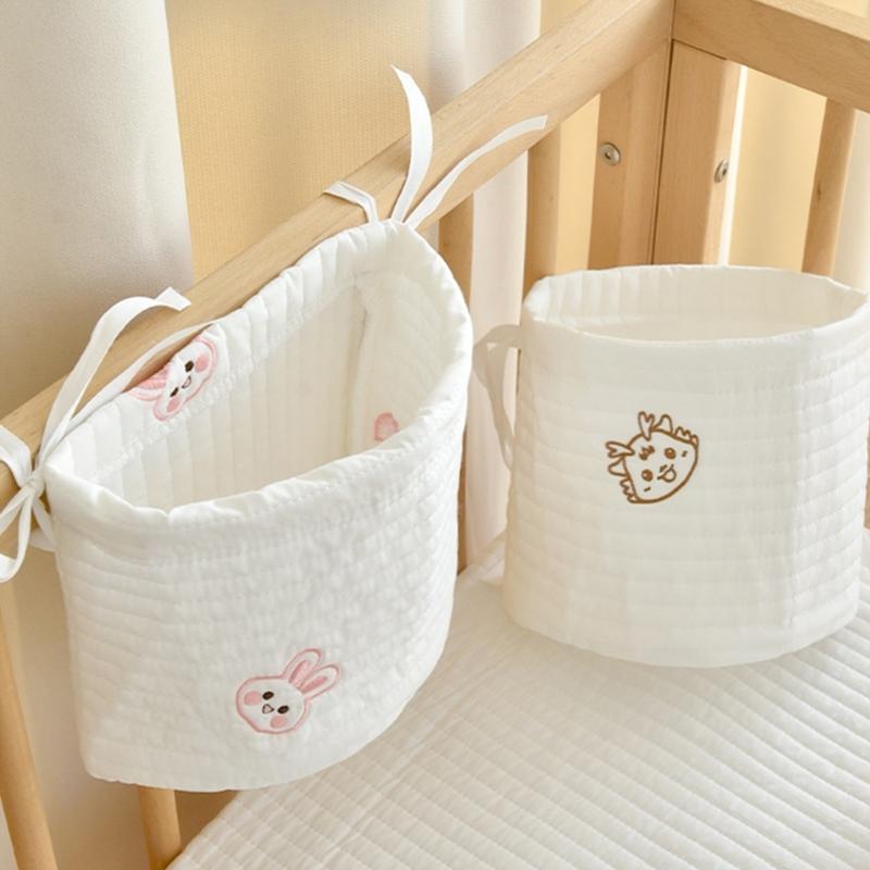Baby Cot Hanging Storage Bag Bedside Hanging Storage Pocket Cotton Bag for Organizing Diapers & Toy Beside this crib