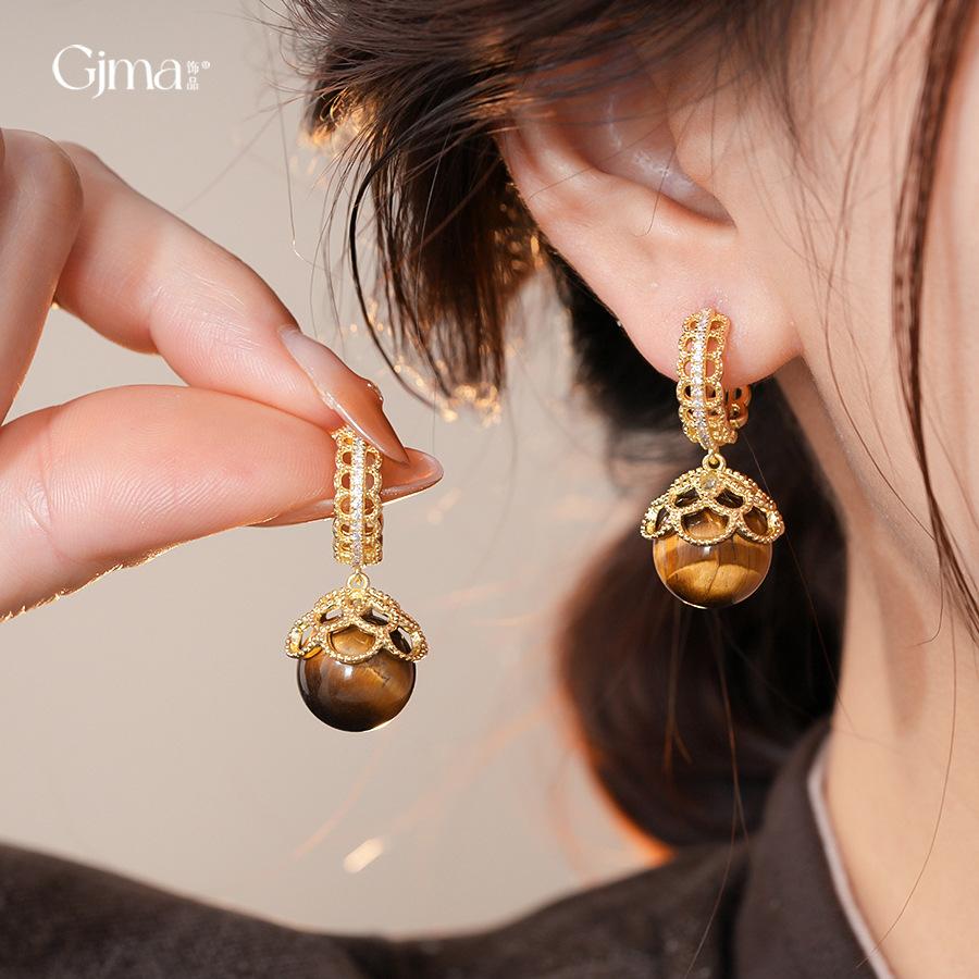 French court lace tiger's eye earrings light luxury ear buckles retro versatile earrings