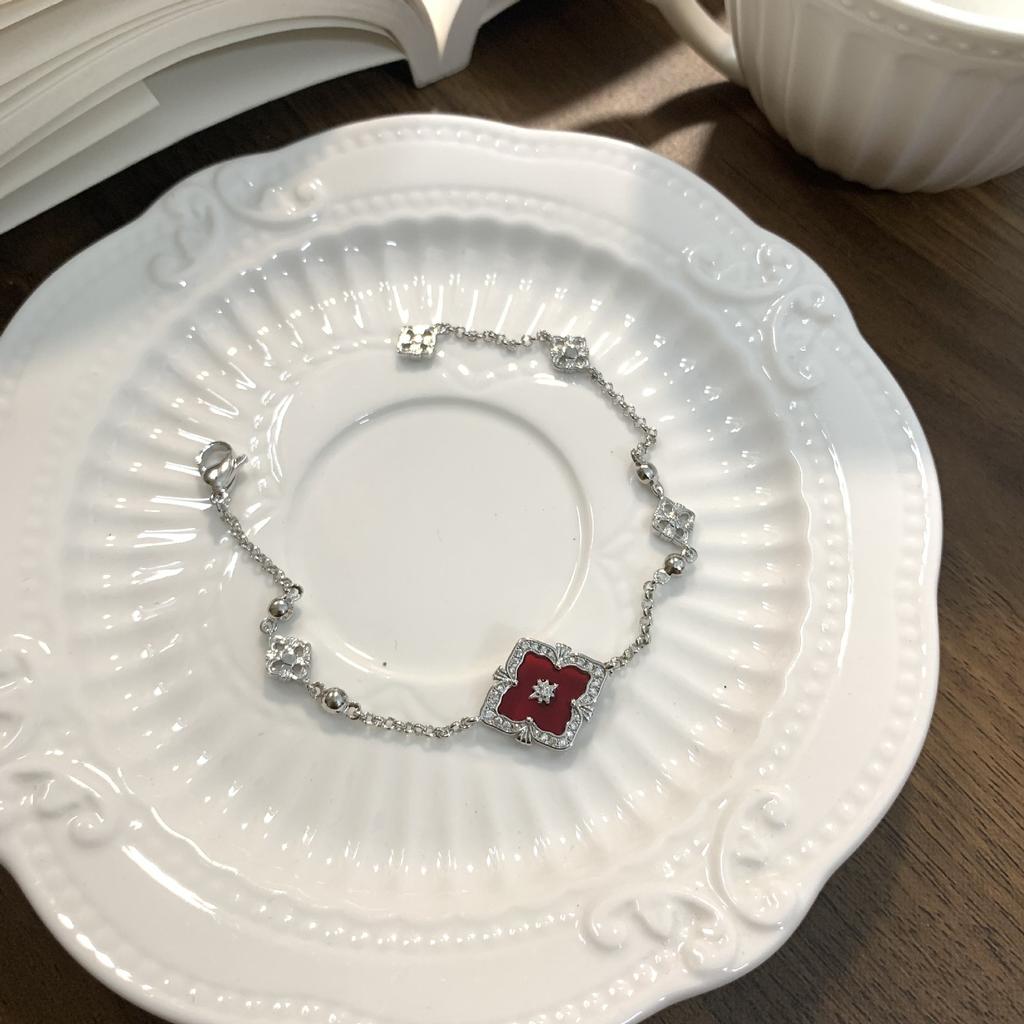 Lasbuchi Court Style Four-Leaf Clover Natural White Fritillary Tiger Eye Bracelet Light Luxury High-End Jewelry