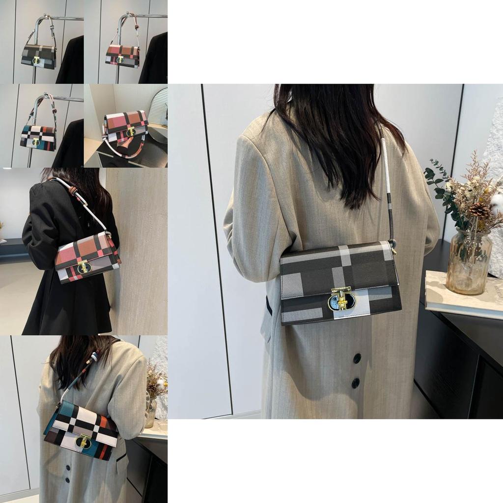 Stylish And Minimalist Shoulder Bag With Large Capacity For Everyday Use In Black Pink And Blue