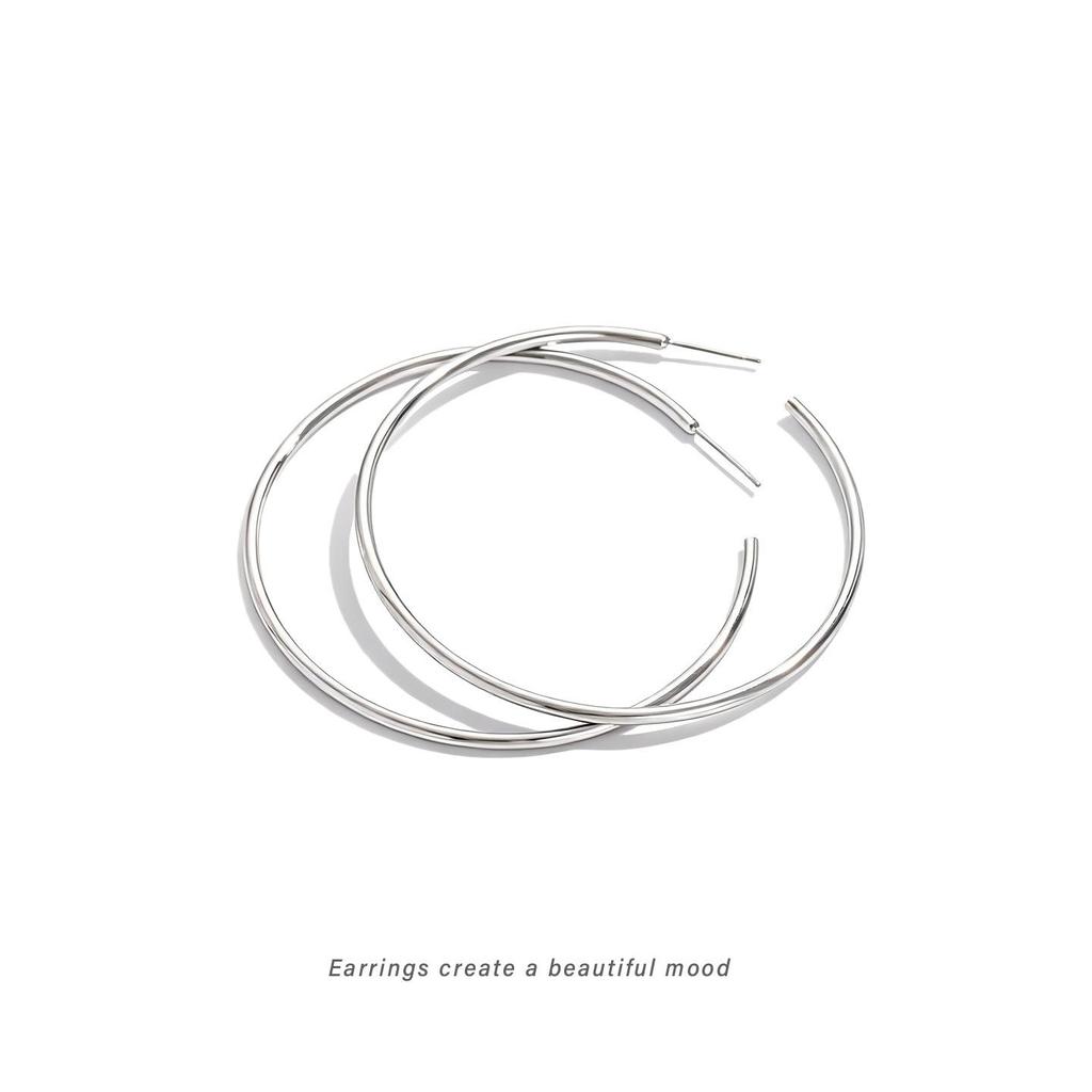 Y2K Millennium Silver Tone Hoop Ear Clips for Women - Cool, No Piercing, Large Round Earrings, European-American Style Aesthetic