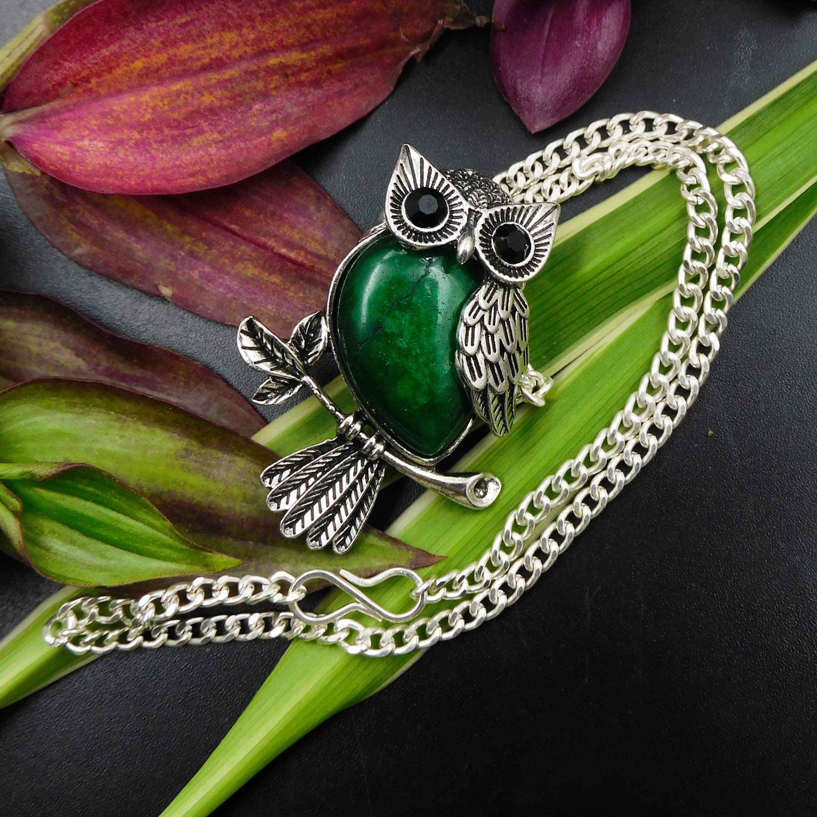 

Owl Shape Fancy Pendant 123 Ct Natural Gemstone Green jadeite Jade Silver 925 P-2075-S