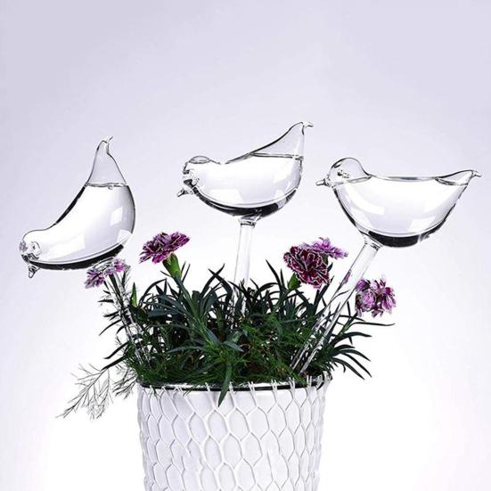 Plant Watering Bulb Animal Flower Design Self Watering Globes Planter Insert Automatic Watering Device for Indoor Plants When Vacation