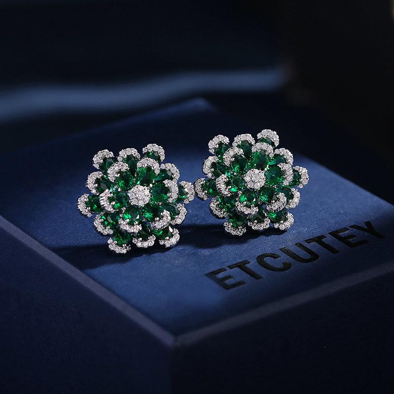 Women's Light Luxury Design Elegant Inlaid Zircon Flower Earrings Fashionable And Versatile Niche Design Earrings