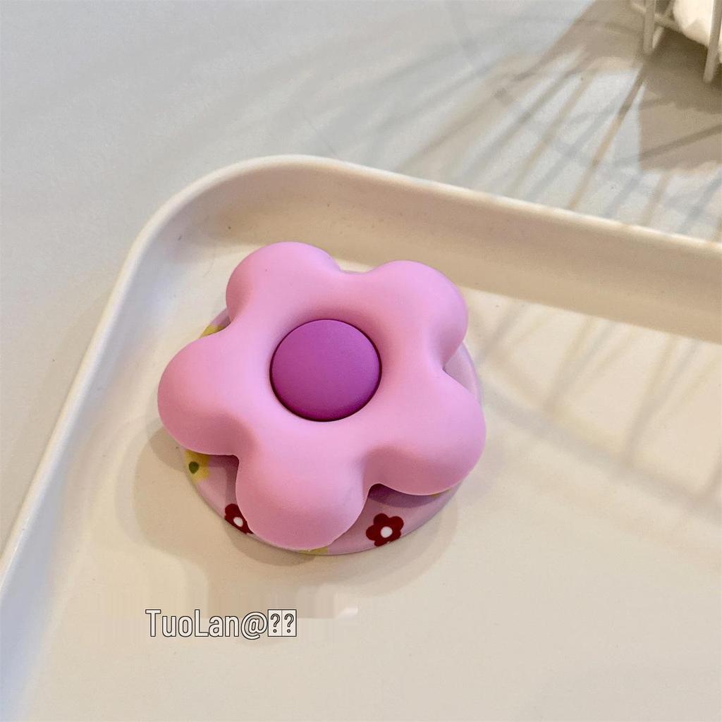 Korean 3D Cartoon Heart Silicone MagSafe Airbag Stand