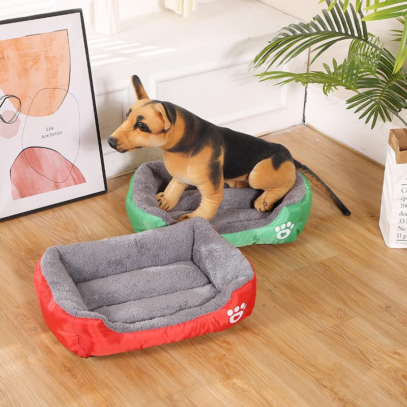 Four Seasons Multi-color Pet Mat: Scratch & Bite-resistant Cat/Dog Bed