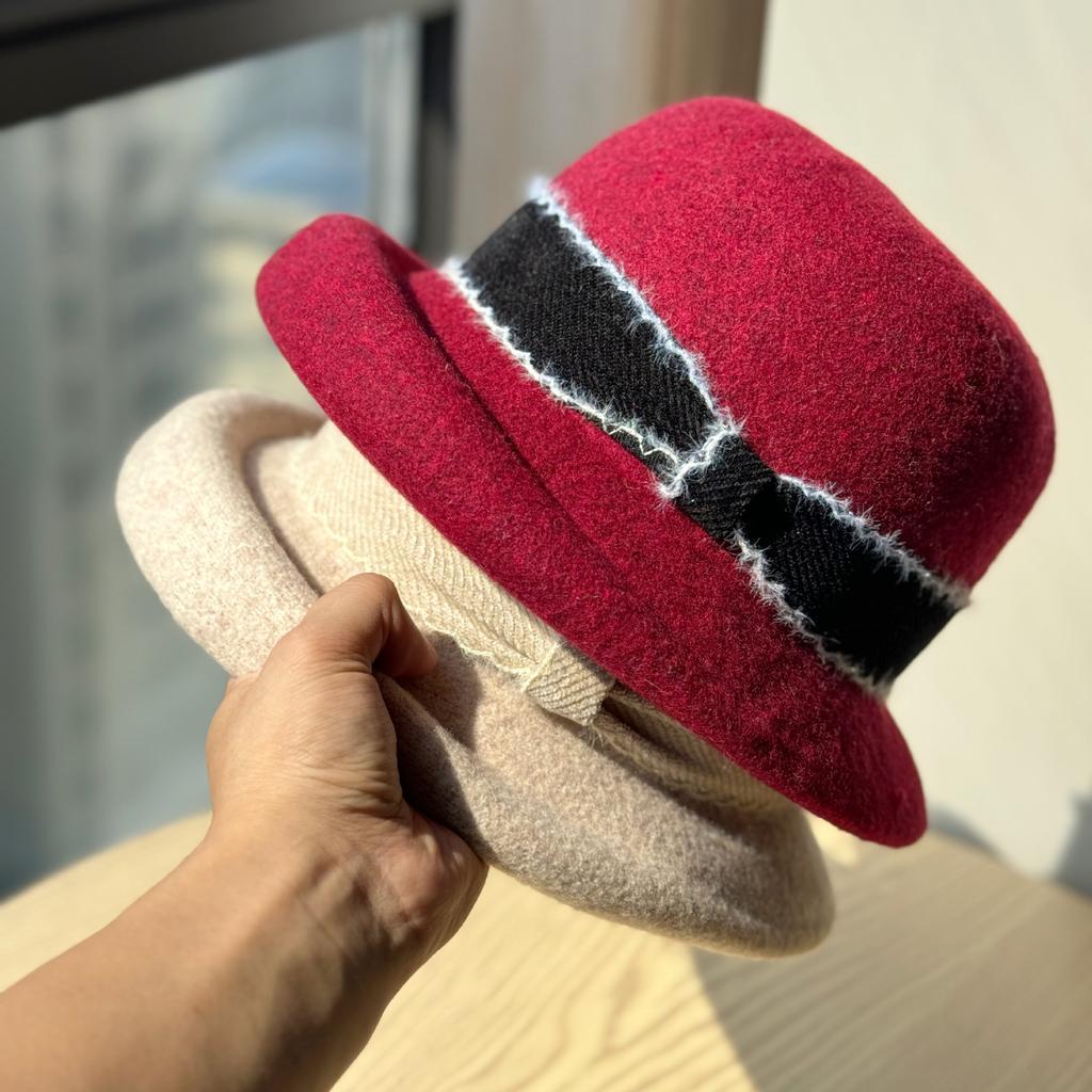French Retro Small Fragrance Style Wool Fisherman Hat for Women In Autumn and Winter Hepburn Style Curled Basin Hat Elegant Gold Gift Hat