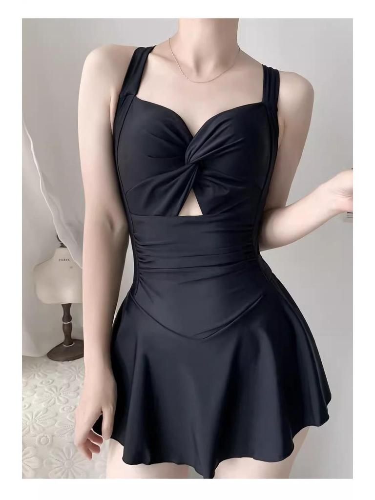 Women's 2025 High-End Slimming Skirt-Style Two-Piece Swimsuit