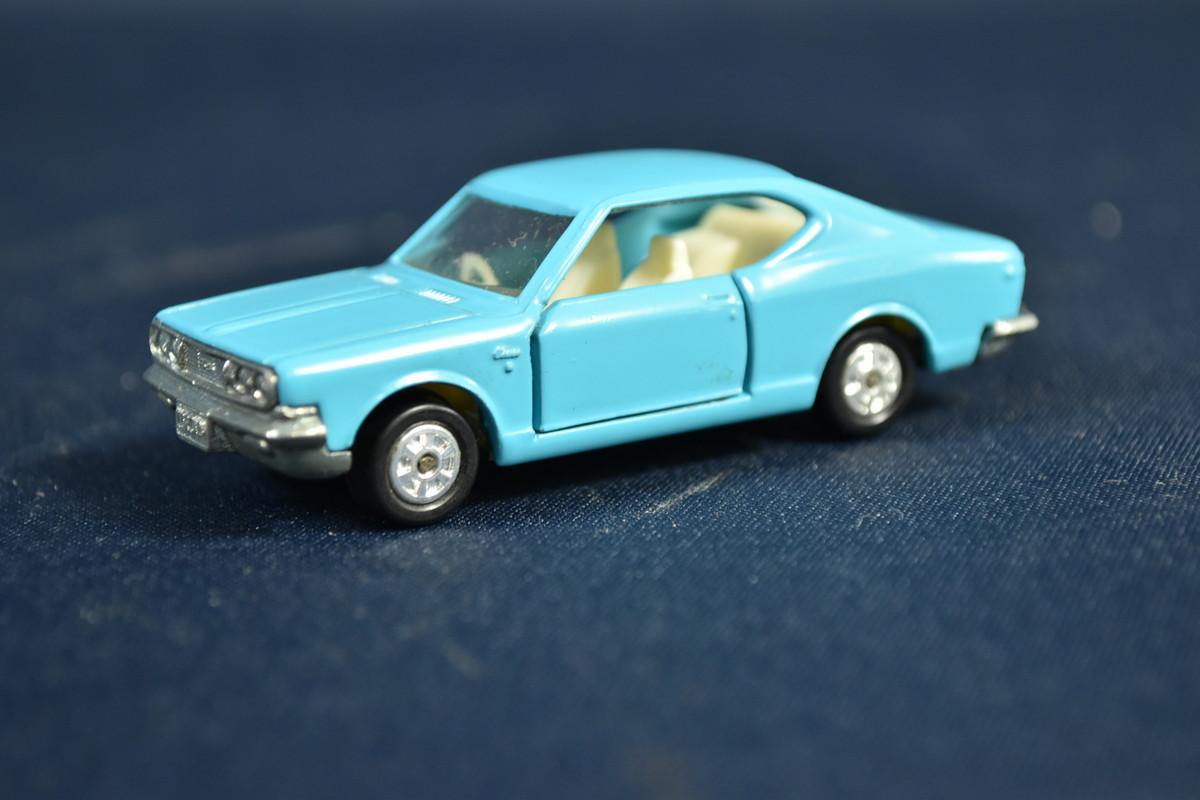 Vintage 1/60 Tomica No.15 New Corona 1700 H.T SL 1E Wheel White Interior Japan