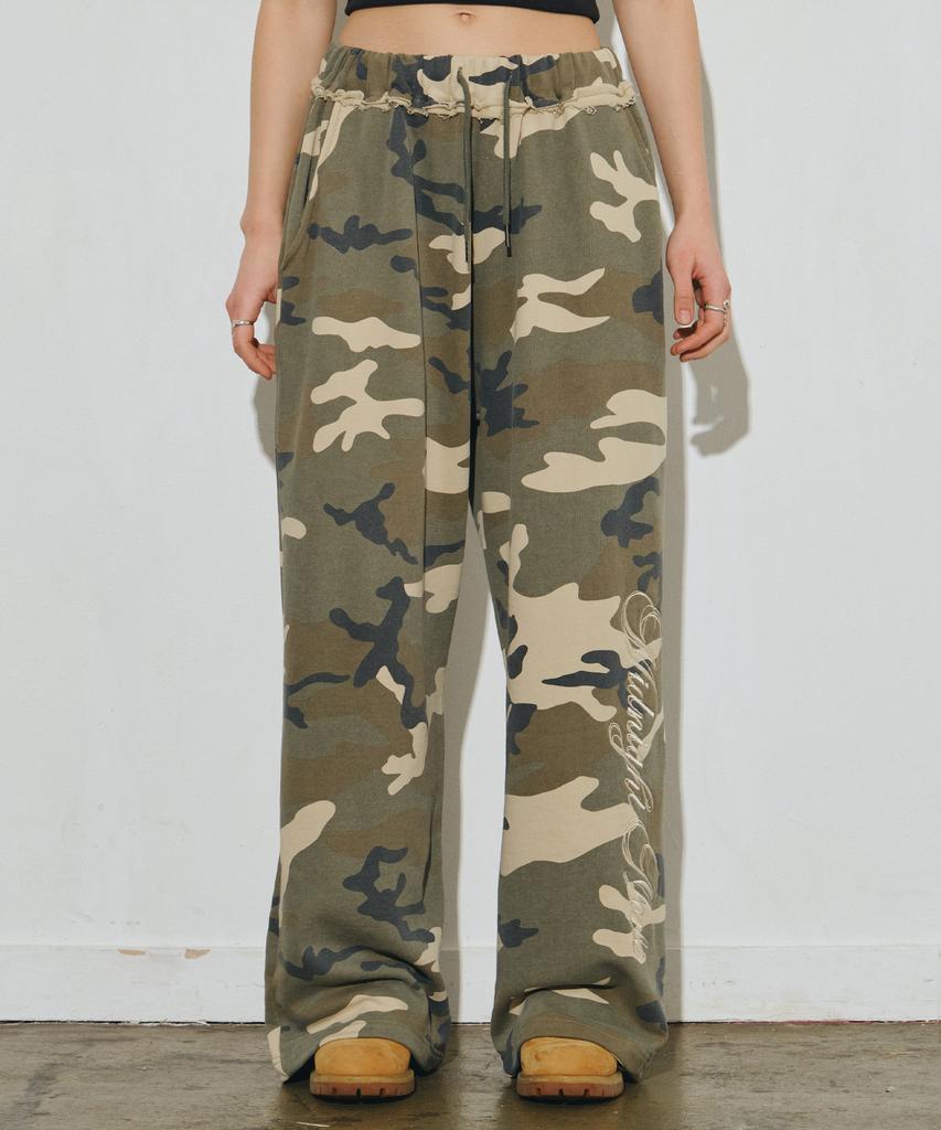 MIDNIGHT MOVE Lg Camo Pants (Beige)