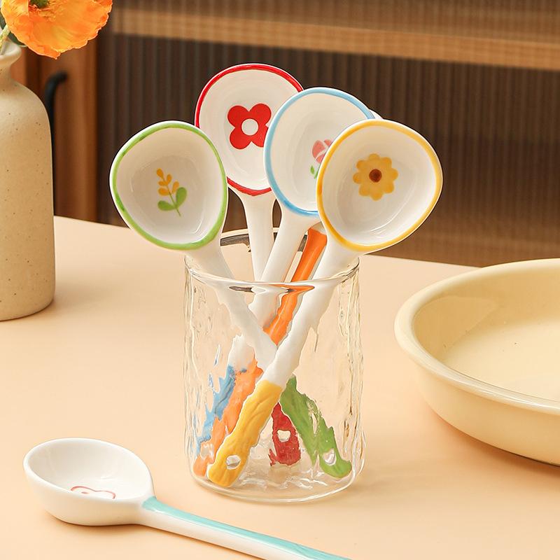 Kawaii Flower Ceramic Soup Spoon Cute Korean Ice Cream Hand Painted Coffee Dessert Long Handle Spoon Kitchen Accessories
