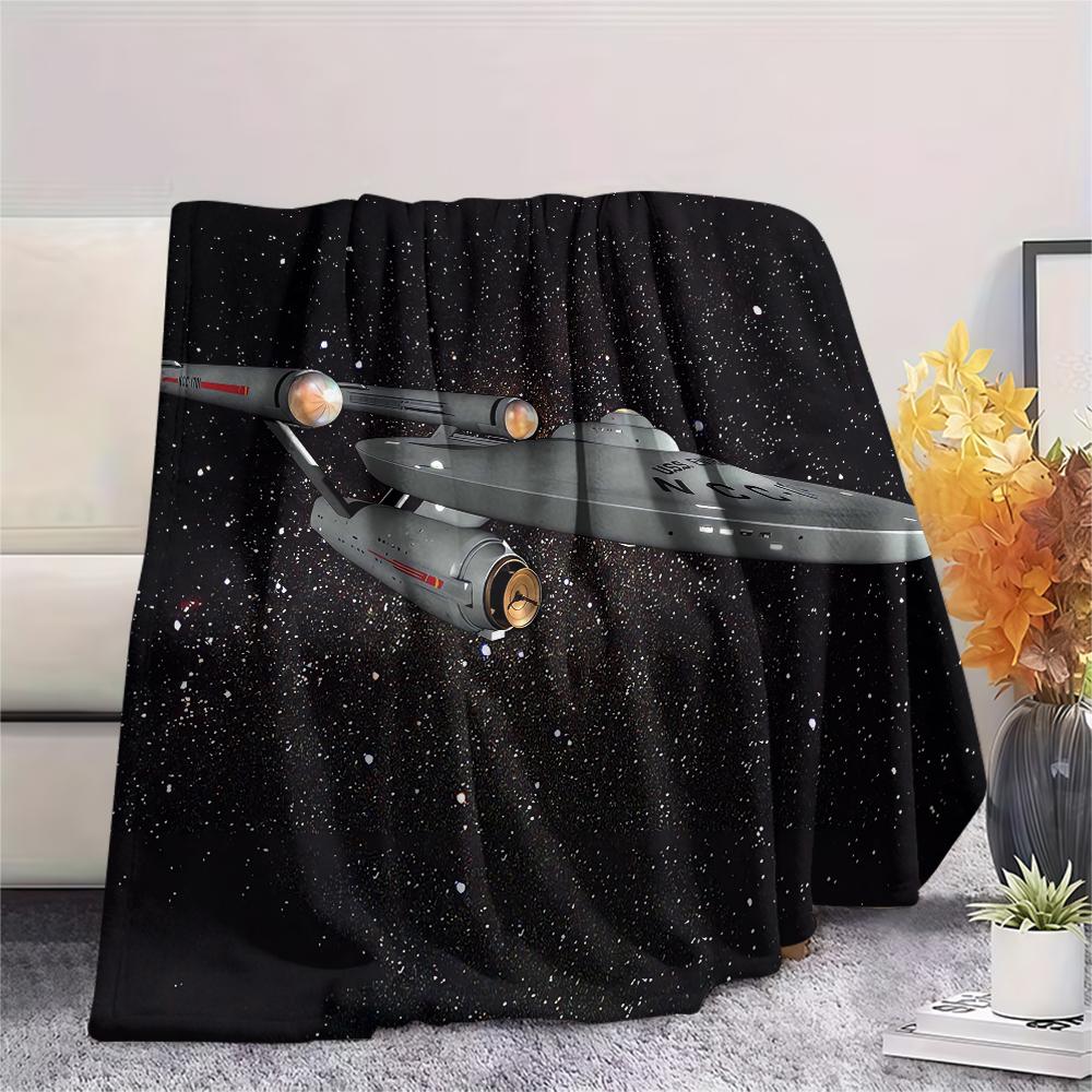 1Pc Millennium Falcon Print Flannel Blanket, High quality Comfortable for All Seasons, Home Decor, Warmth and Comfort, Perfect for Christmas Gifts