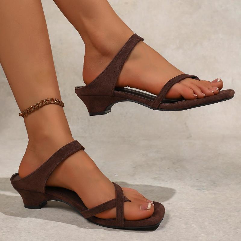 Casual Toe Strap Sandals for Women In Summer Retro Square Toe Wedge Heels Wearing Cool Slippers On The Outside Zapatos Mujer
