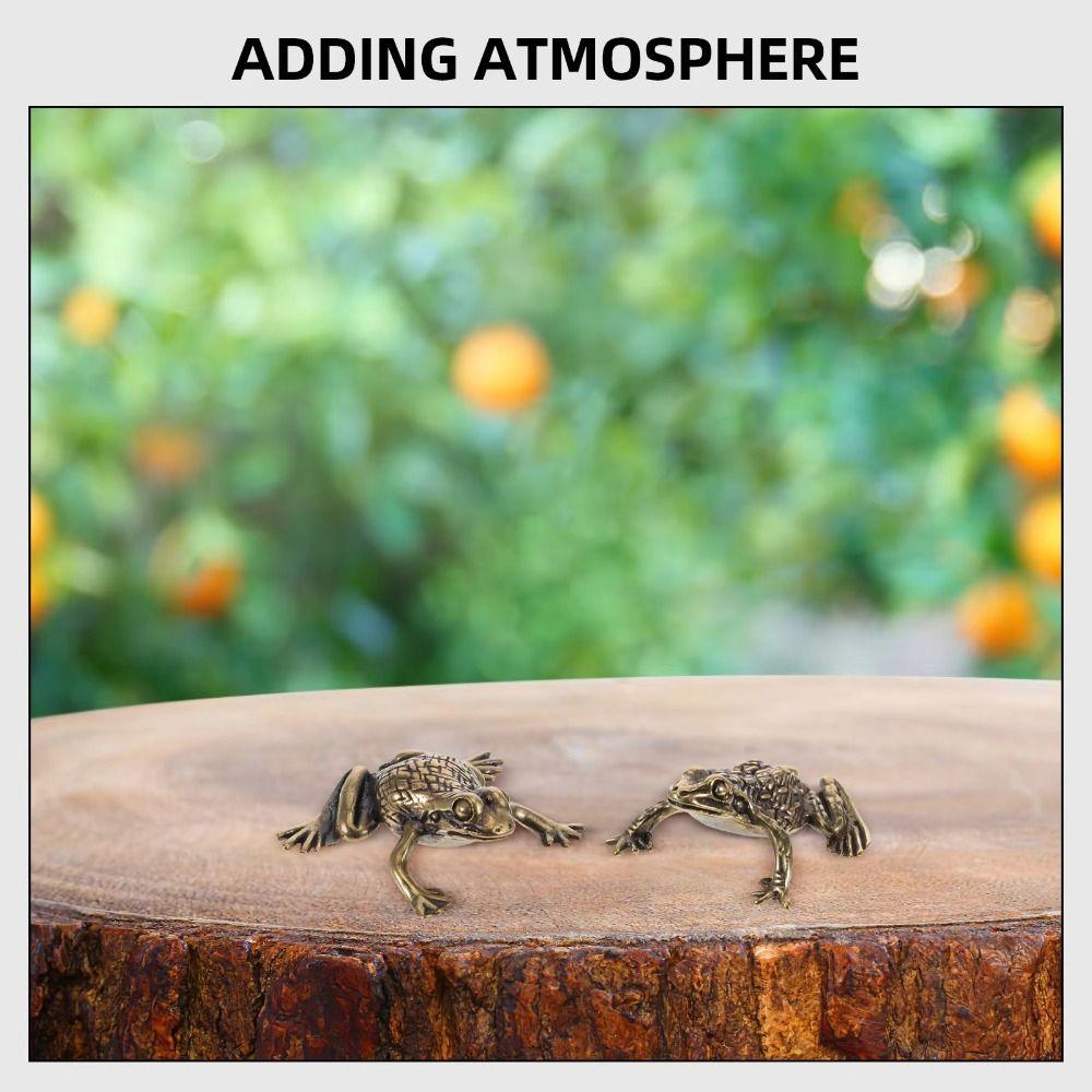 Solid Brass Brass Toad Figurine Retro Style Tea Pet Ornament Golden Toad Statue  Desktop Decoration