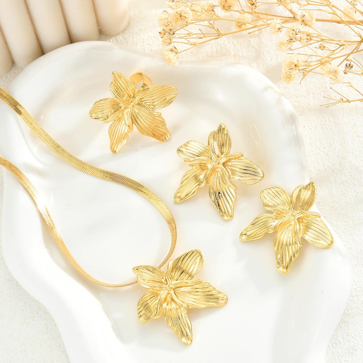

17KM 4 Piece Flower Earrings Ring Necklace Set Fashion Jewelry Women Trendy Shiny Daily Party Accessory Gift For Her