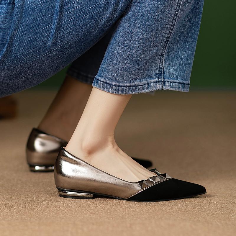 

Fashion Women s Fashion Flat Shoes Spring New Pointed Head Shallow Mouth Rivet Soft Sole Anti-slip Wear-resistant Single Shoes 35