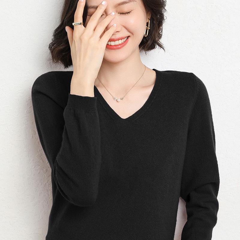 Women's V-Neck Knit Sweater Long Sleeve Loose Solid Color Pullover