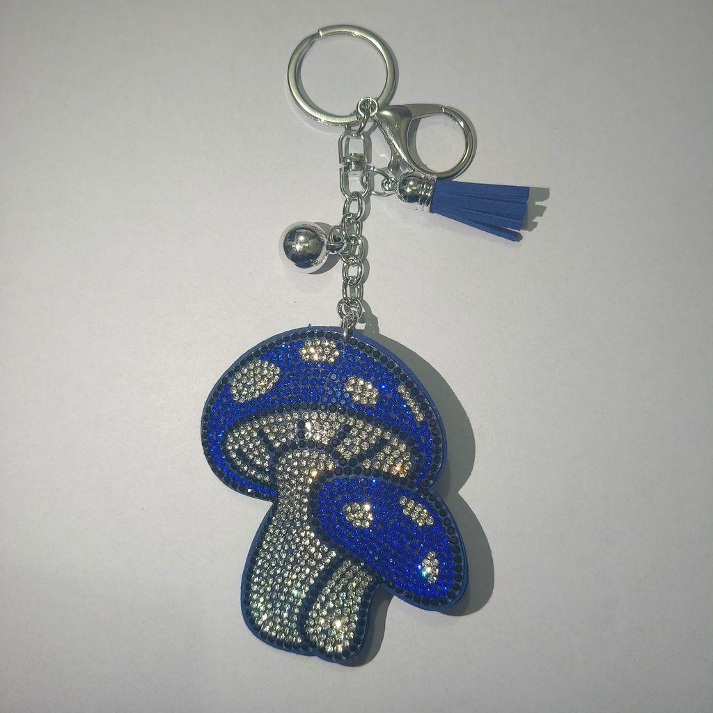 Fashion Sparkling Water Diamond Embellished Keychain Creative Ball Pendant For Gift Giving