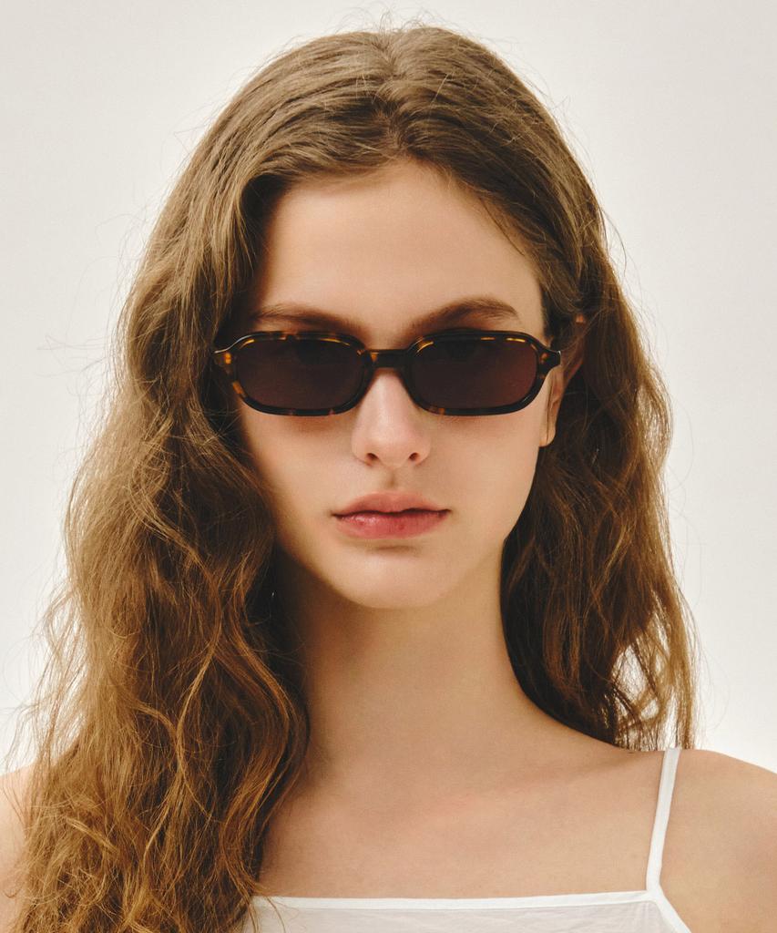 Malittepeulangsowajeobeo Square Sunglasses Brown