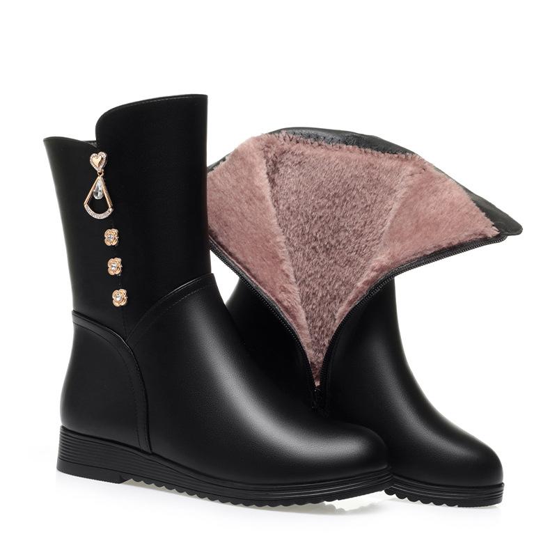 

Модные удобные туфли на плоской платформе 3 см, зимние женские ботинки 2025, универсальные черные ботинки из мягкой кожи с теплой меховой подкладкой, мотоциклетные ботинки 42