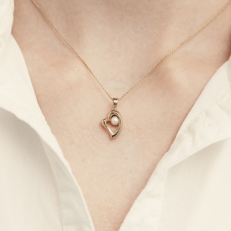 

Vingt six Avril 3-n2 classic small heart _ peal White gold + freshwater pearls