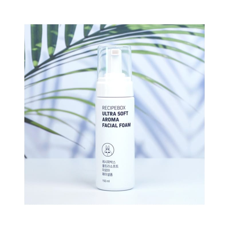 

1 x 150ml mildly acidic foam cleanser for children and infants