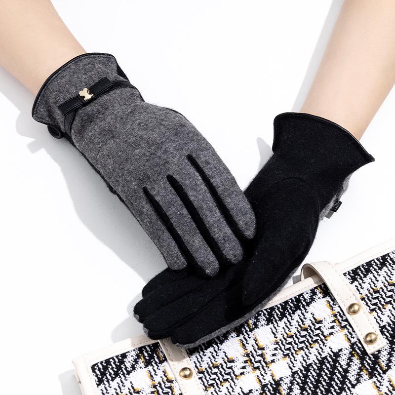 Woolen and Lambinie Gray black Women's Warm Gloves Fashionable Commuting and Business Warm Full Finger Gloves