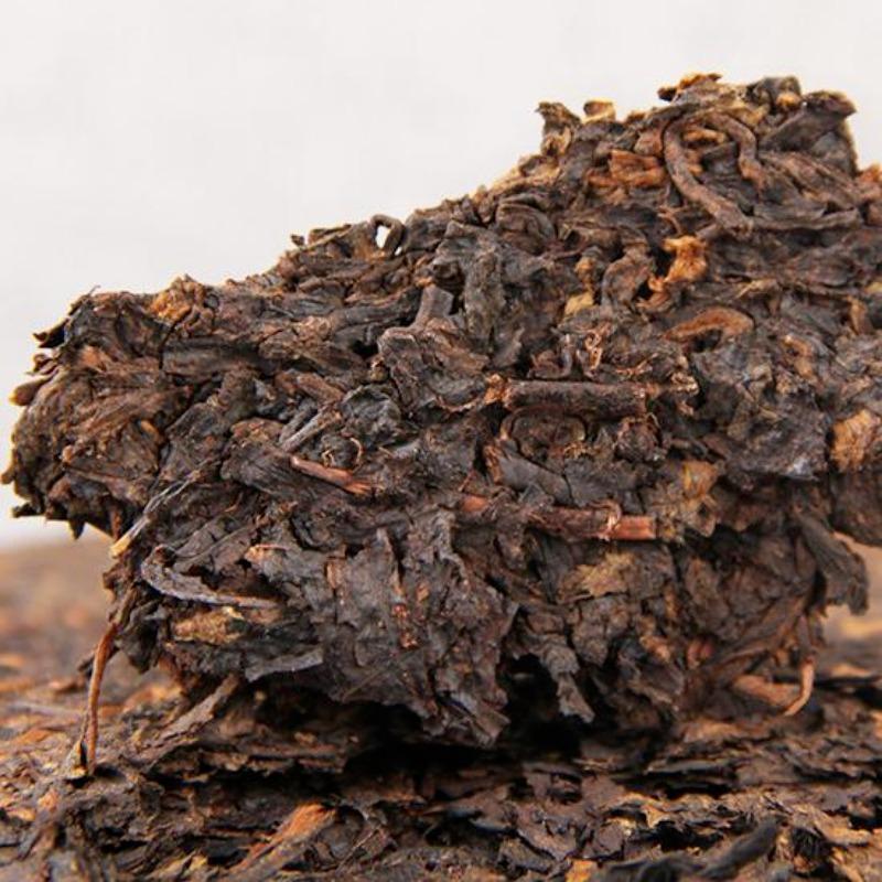 357g Menghai Zralý Puerh Čajový Koláč Gongbing Pu-erh Vařený Čaj Yunnan Starý Pu'er Čaj