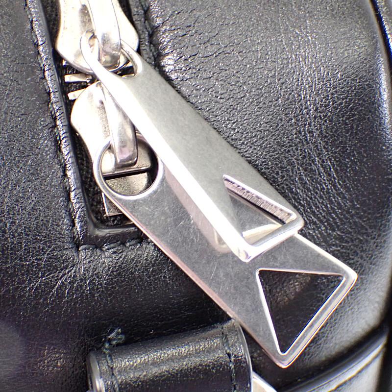 BOTTEGA VENETA  755925V2HL18803 Shoulder Bag black Calfskin mens