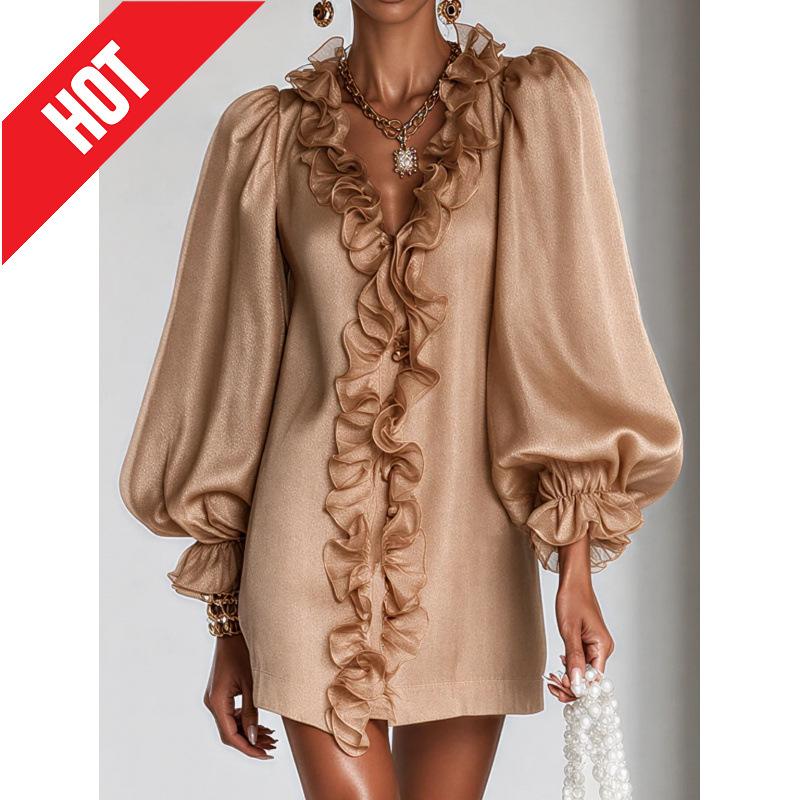 Champagne glossy yarn ruffle edge bubble sleeve skirt, deep light luxury atmosphere dating dress