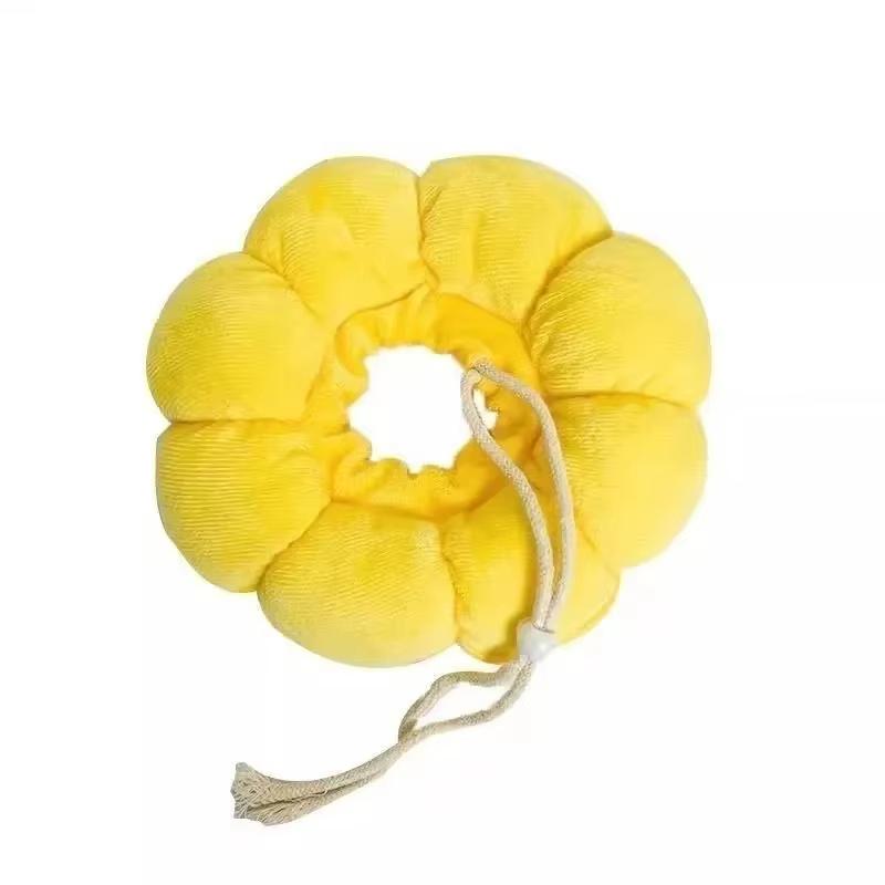 Flower Shaped Soft Plush Pet Recovery Collar Adjustable For Post Surgery Cats Small Dogs