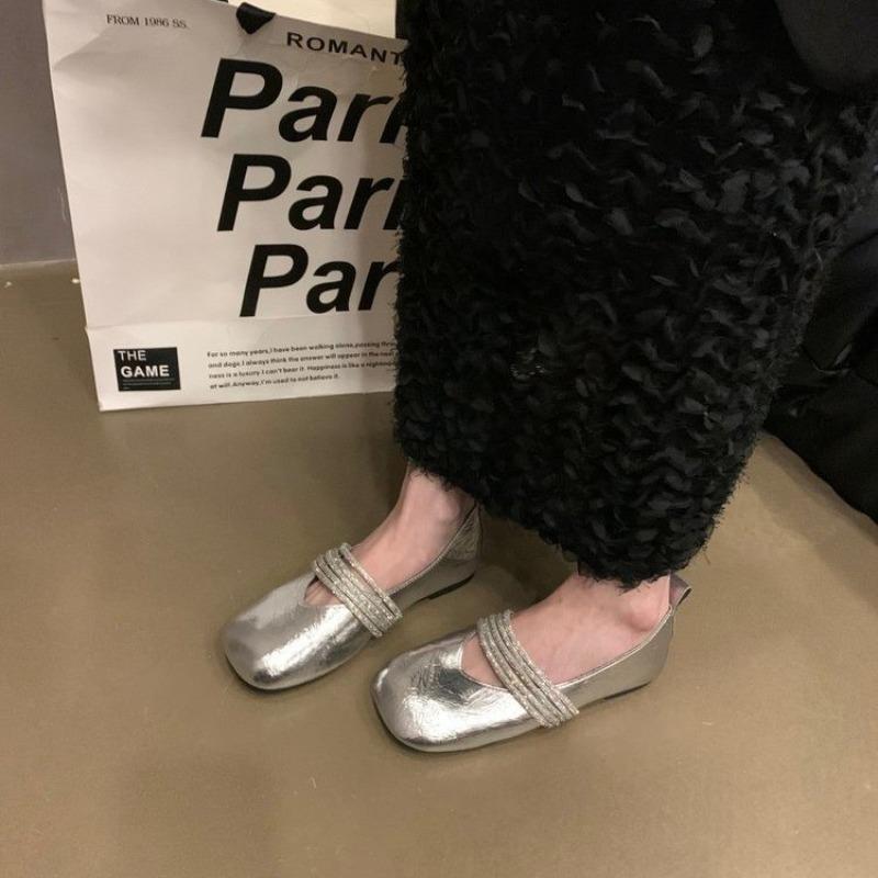 Women Slippers Rhinestone Fashion Summer Shoes For Women Flats Half Slippers Plus Size Women Mullers