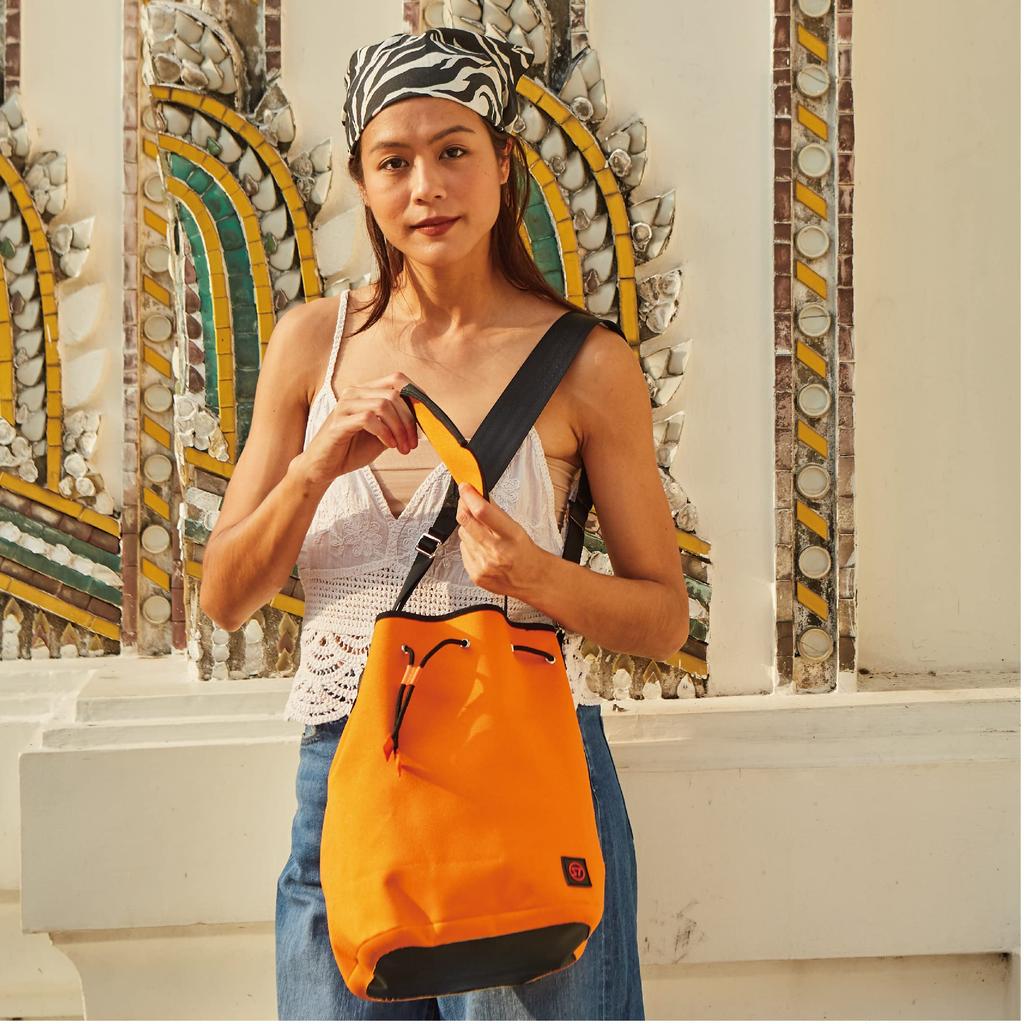 Stream Trail AP Jelly Black Shoulder Bag