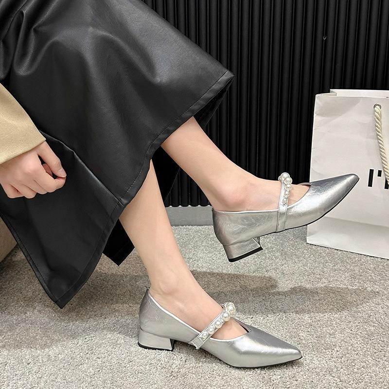 Mary Jane shoes women's early spring new pearl one-word buckle belt temperament pointed head with skirt shallow mouth single shoes women