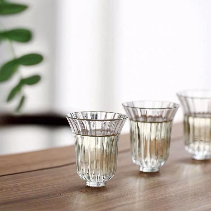 Mini Filiżanka na Próbkę Herbaty Pojedyncza Filiżanka Mały Płatek Pogrubiona Odporna na Ciepło Wysokiej Jakości Szkło Krzemionkowe Prosta Domowa Filiżanka do Herbaty Kung Fu