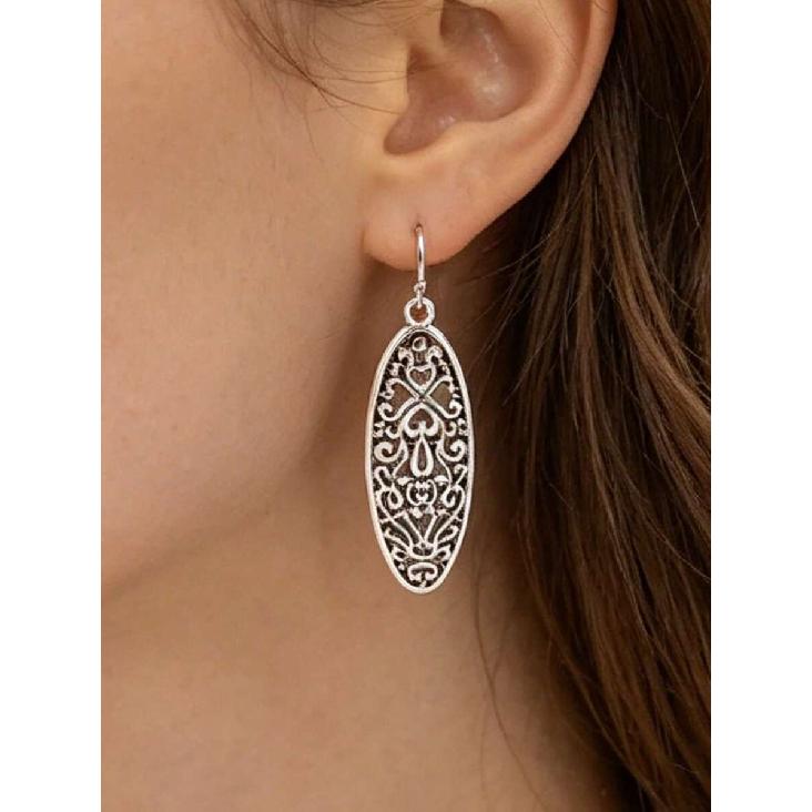 1 Pair Vintage Geometric Hollow Carved Alloy Long Luxury Earrings