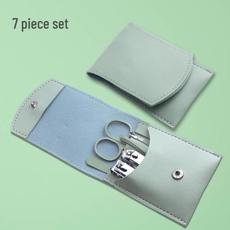 Qiao Mrs. 7-Piece Manicure & Pedicure Set