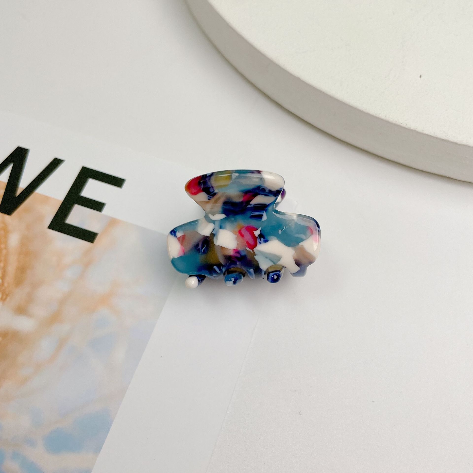 

Мини Заколка-краб для волос с очаровательным синим цветочным узором 35 см в стиле ретро для женщин