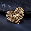 Fashion Hot-selling Hollow Love Brooch Temperament Elegant Alloy Diamond-encrusted Peach Heart Blazer Jewelry Corsage