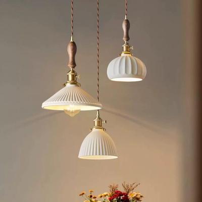 Pendelleuchte aus Massivholz, Messing und Keramik - Retro-Japanischer Stil für Restaurant, Café, Teestube, Erkerfenster oder Nachttisch.